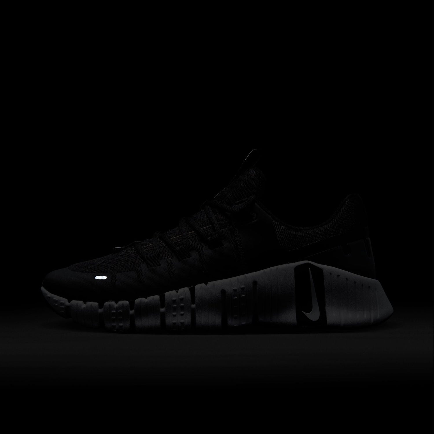 Nike Mens Free Metcon 5 - Black/White by Denim Exchange