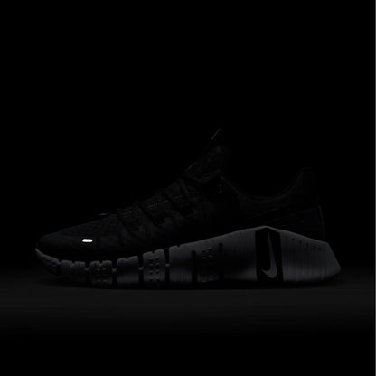 Nike Mens Free Metcon 5 - Black/White by Denim Exchange