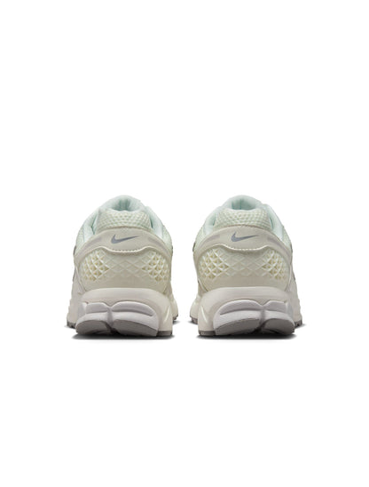 Nike Mens Zoom Vomero 5 - Sail by Denim Exchange