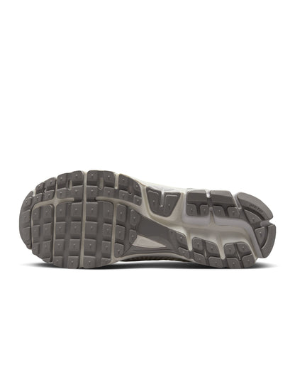 Nike Mens Zoom Vomero 5 - Sail by Denim Exchange