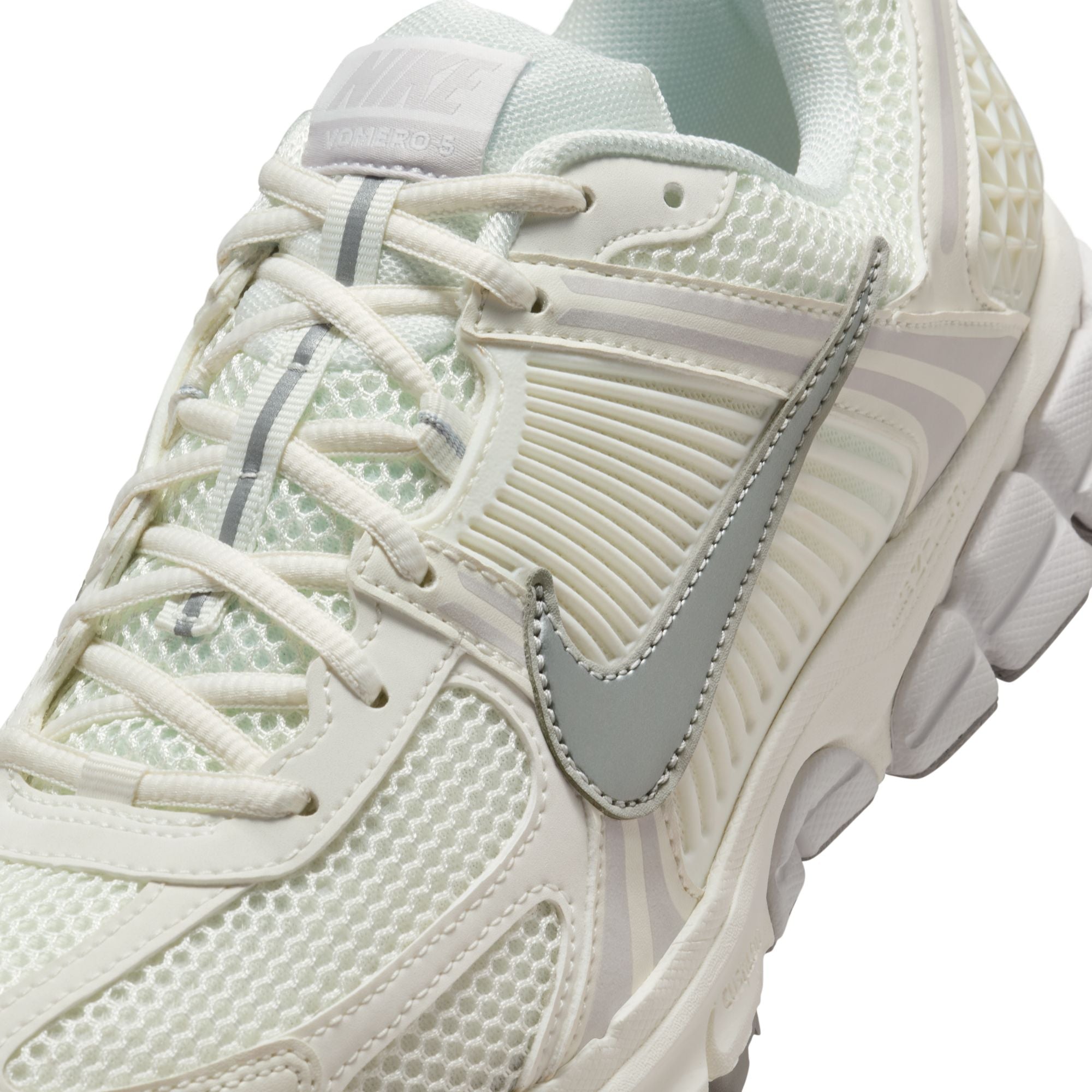 Nike Mens Zoom Vomero 5 - Sail by Denim Exchange