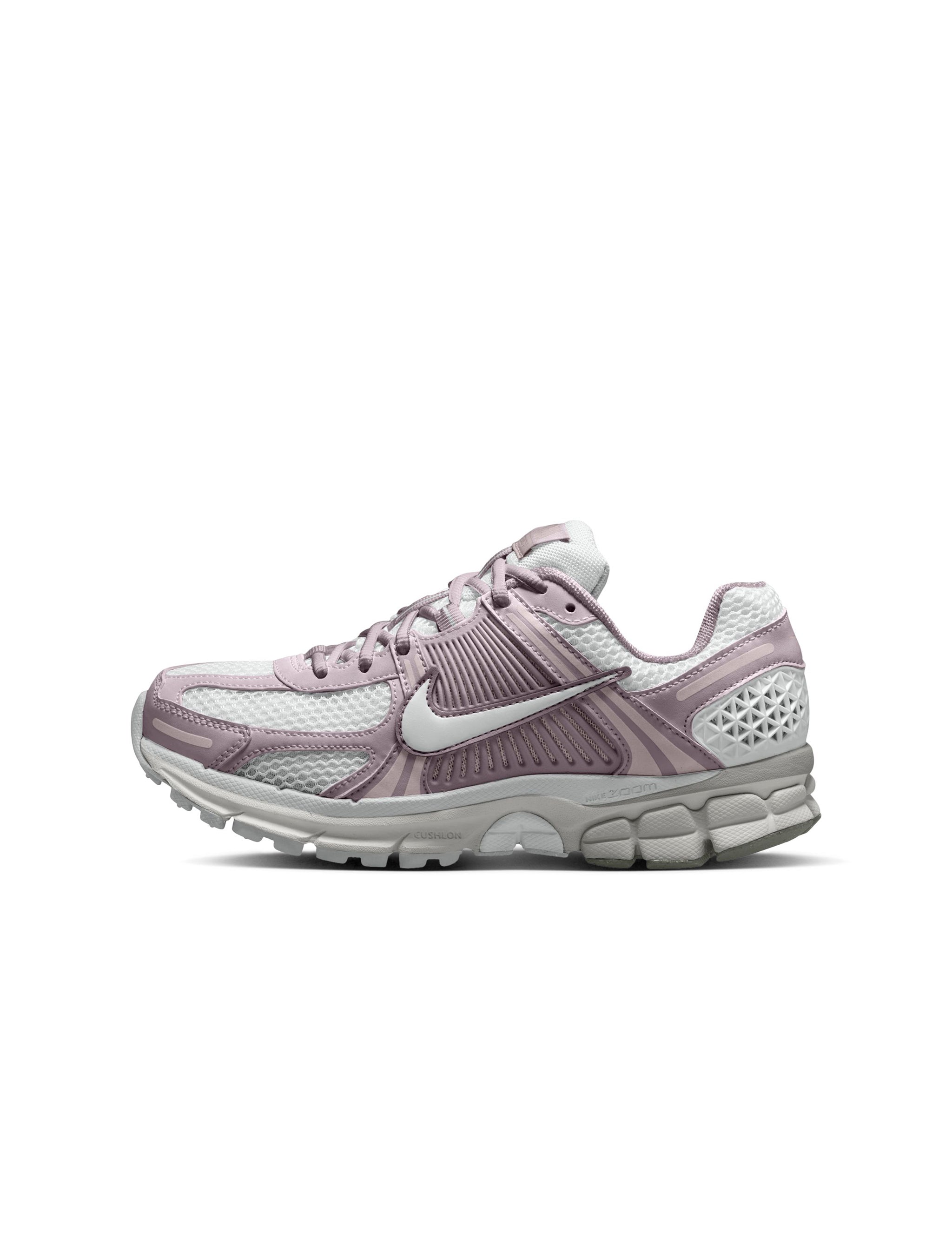 Nike Womens Zoom Vomero 5 - Off White by Denim Exchange