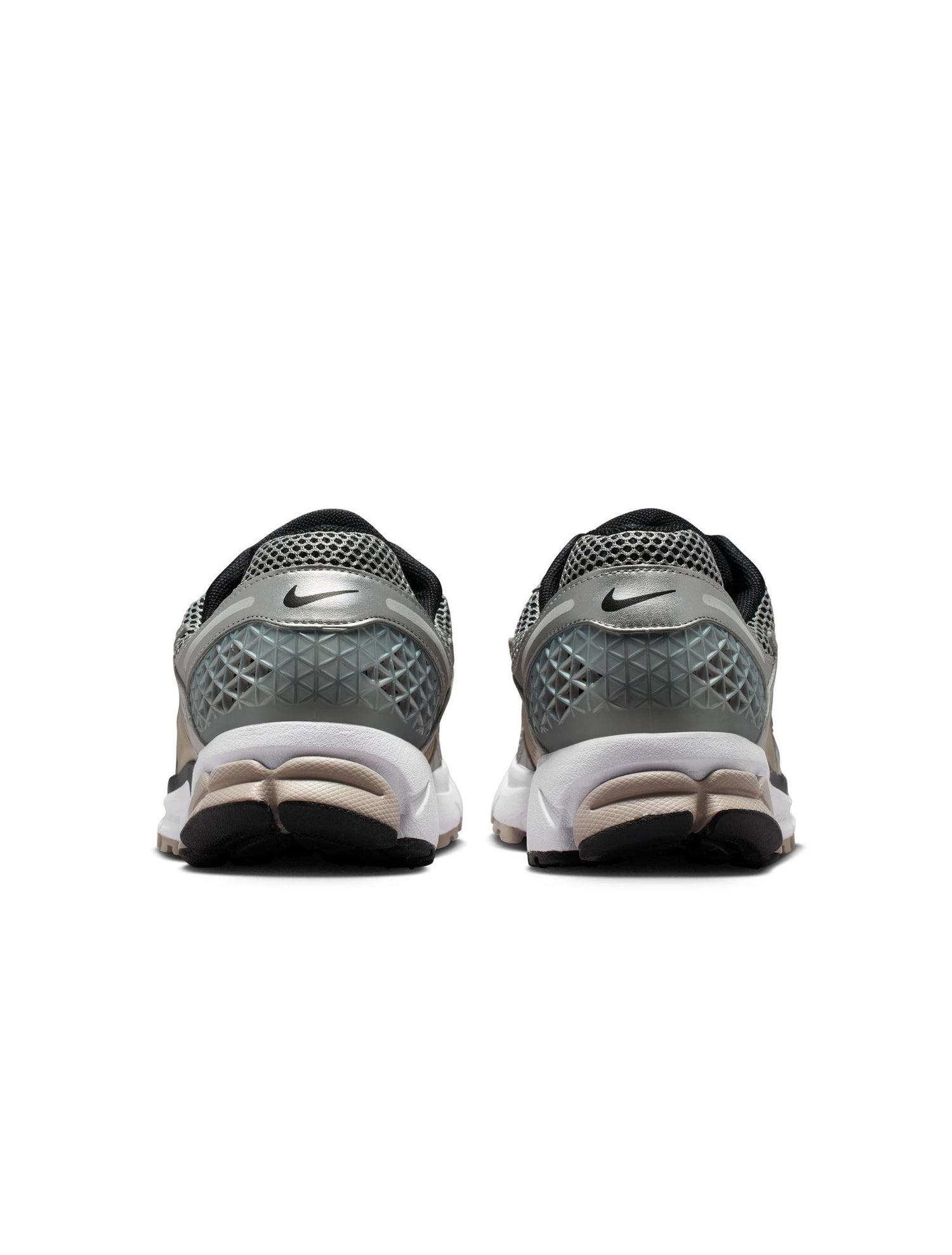 Nike Mens Zoom Vomero 5 - Metallic Silver by Denim Exchange