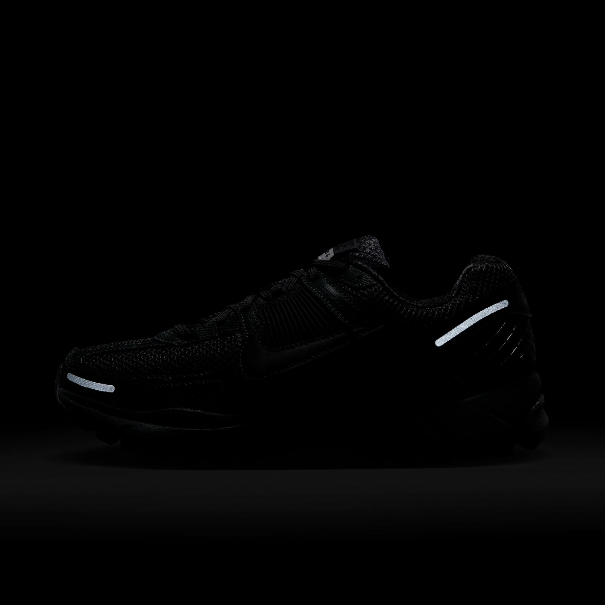 Nike Womens Zoom Vomero 5 - Black by Denim Exchange