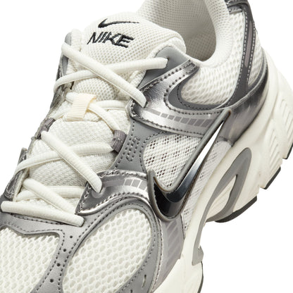 Nike Mens V5 Rnr - Phantom/Black by Denim Exchange