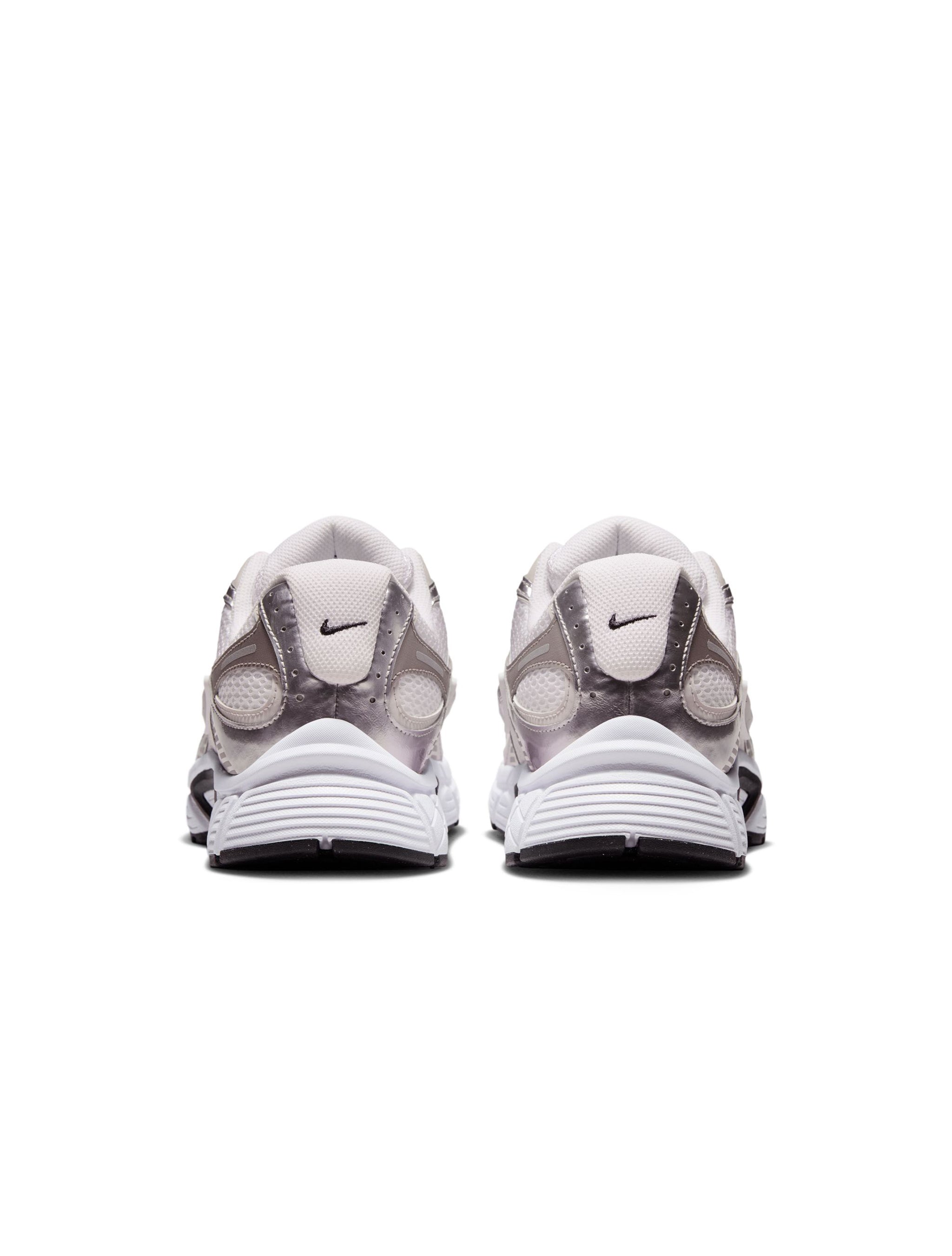 Nike Mens V5 RNR - White by Denim Exchange