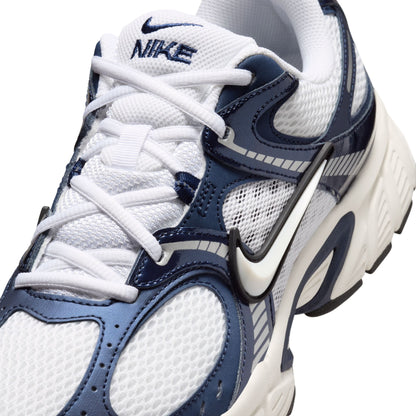 Nike Mens V5 RNR - White/Midnight Navy by Denim Exchange