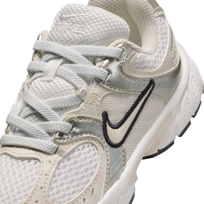 Nike (PS) V5 RNR - Summit White/Orewood Brown by Denim Exchange