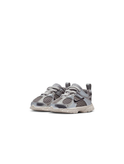 Nike (TD) V5 Runner - Cave Stone by Denim Exchange