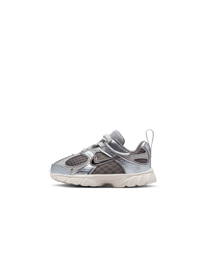 Nike (TD) V5 Runner - Cave Stone by Denim Exchange