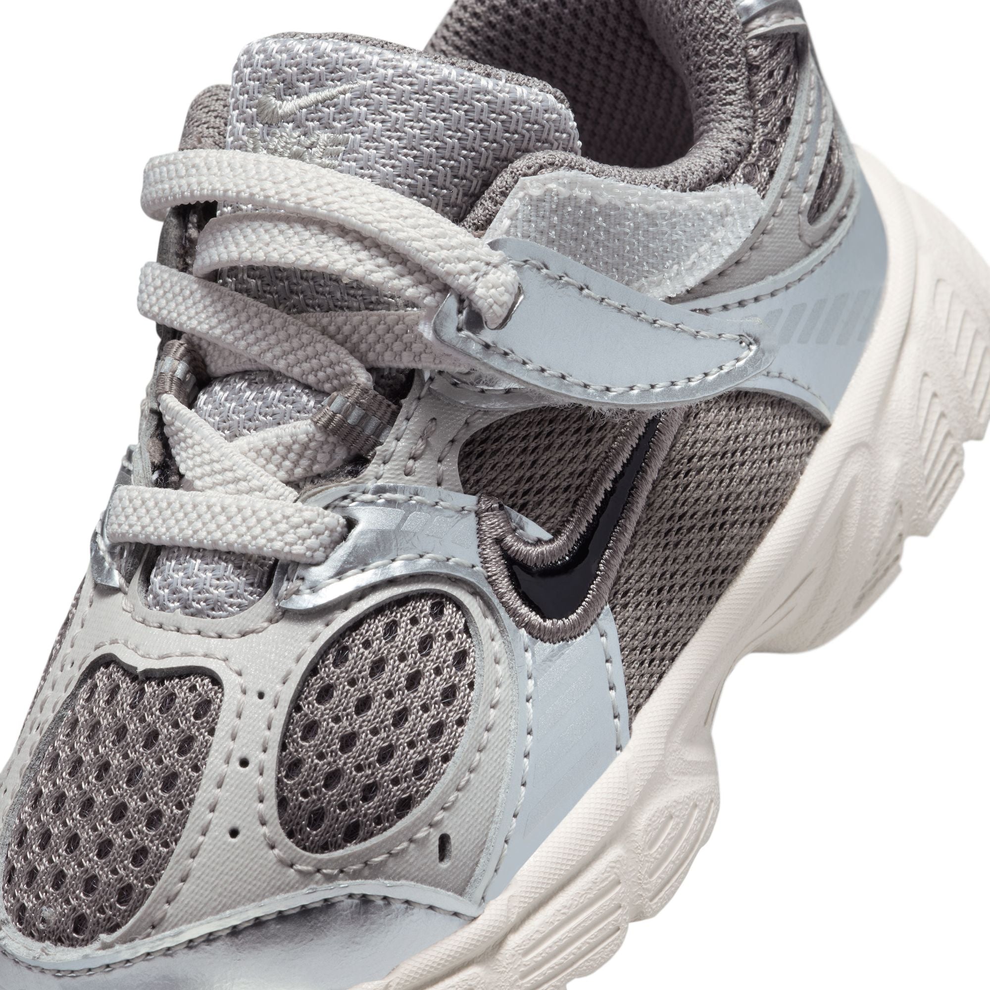 Nike (TD) V5 Runner - Cave Stone by Denim Exchange