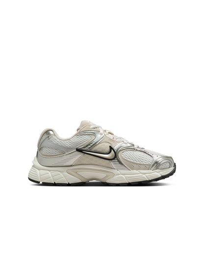 Nike Womens V5 Runner - Summit White by Denim Exchange
