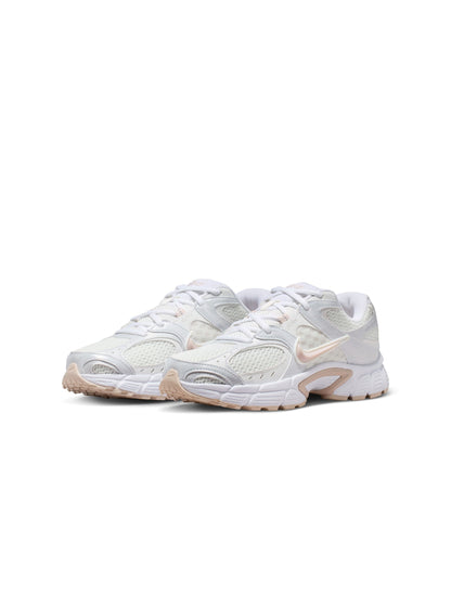 Nike Womens V5 Rnr - Summit White by Denim Exchange