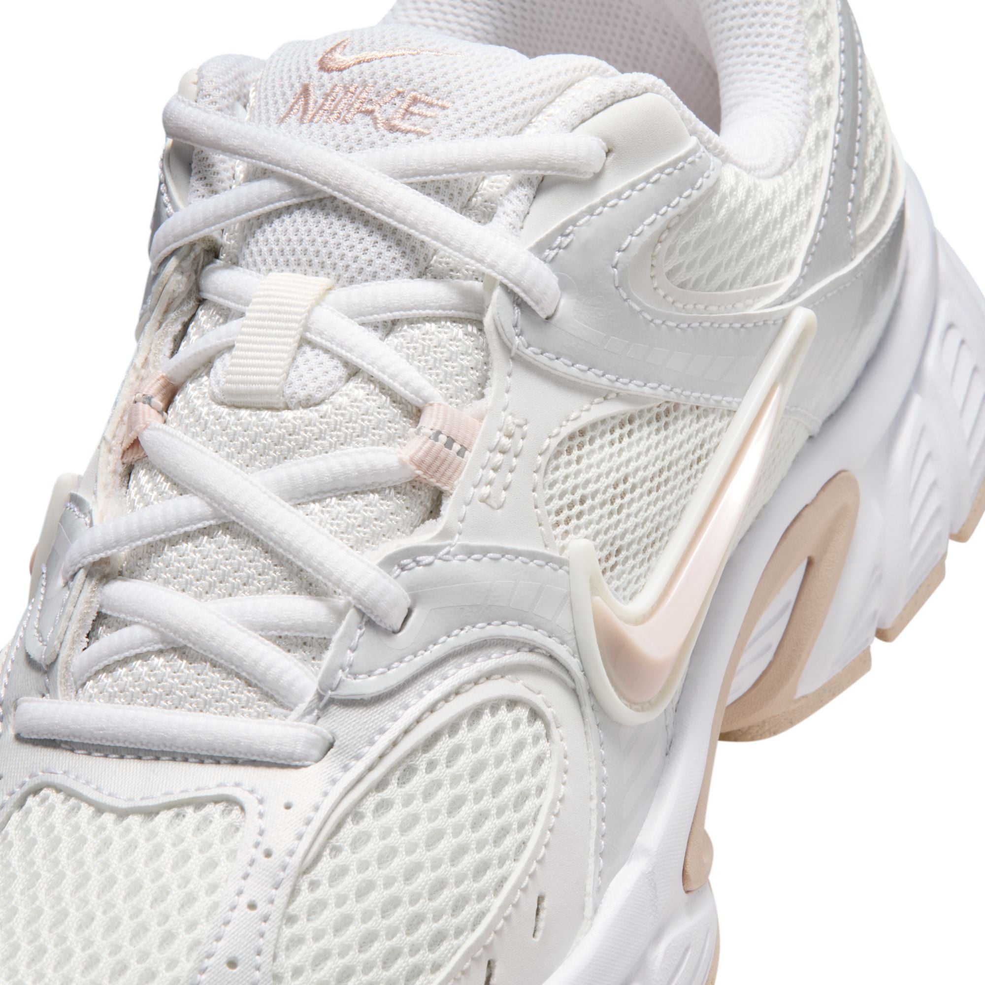 Nike Womens V5 Rnr - Summit White by Denim Exchange