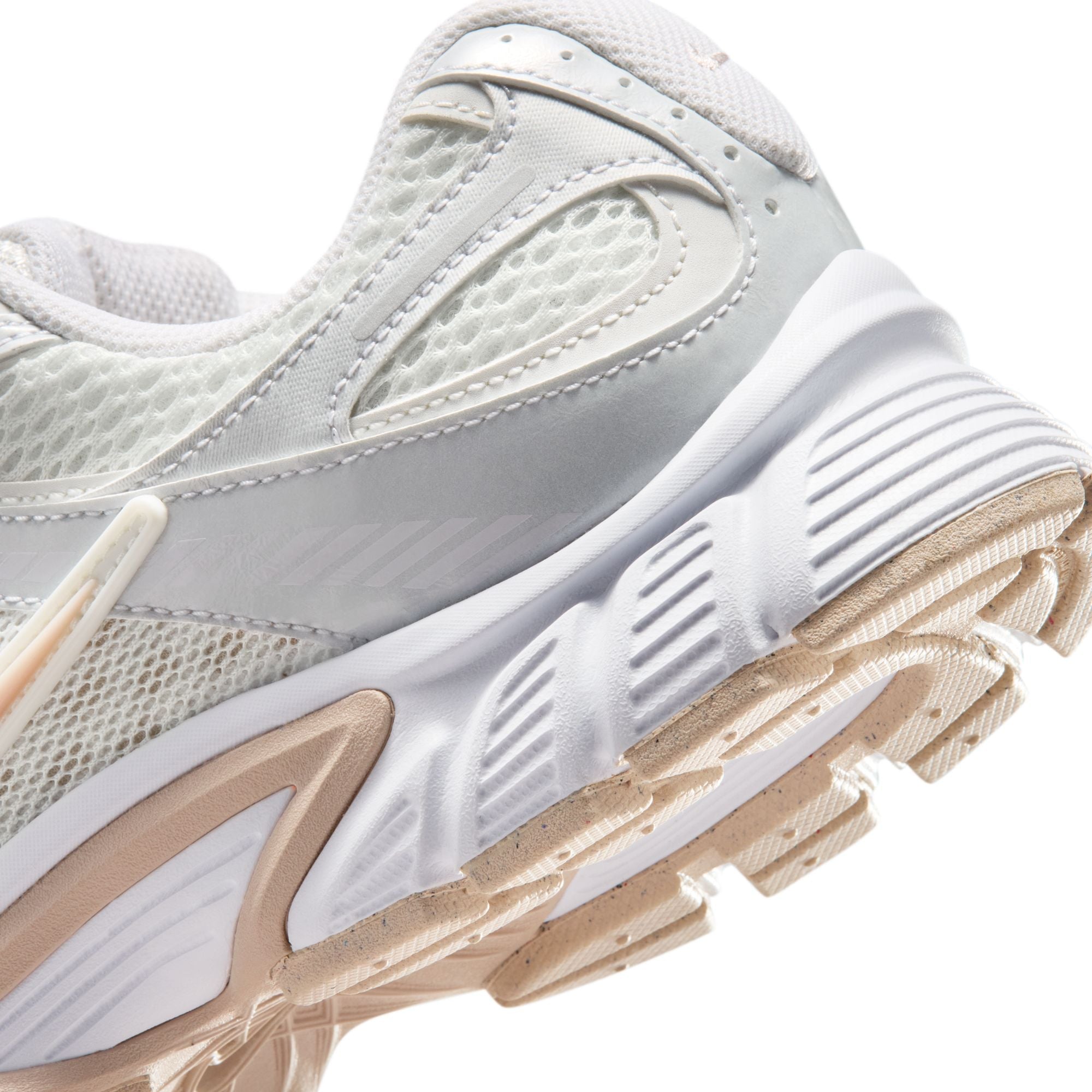Nike Womens V5 Rnr - Summit White by Denim Exchange