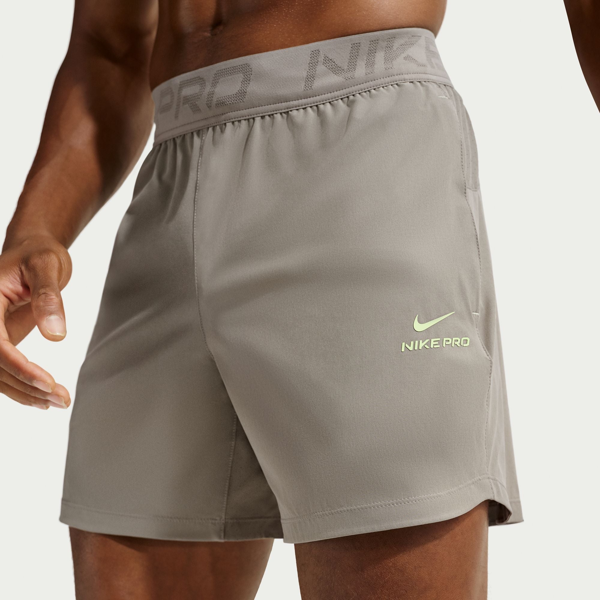 Nike Mens Pro Training 6&