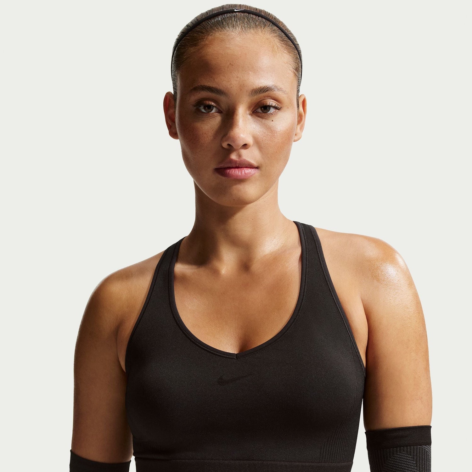 Nike Womens Pro Seamless Cropped Tank Top - Black by Denim Exchange