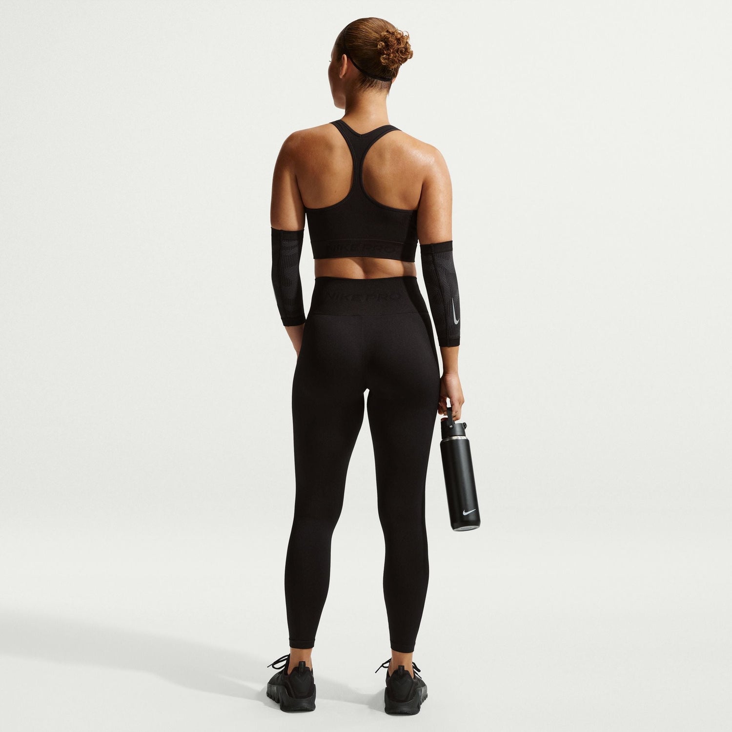 Nike Womens Pro Seamless Cropped Tank Top - Black by Denim Exchange