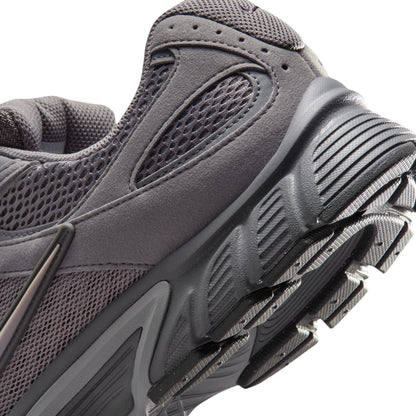 Nike Mens V5 Rnr - Pencil Point by Denim Exchange