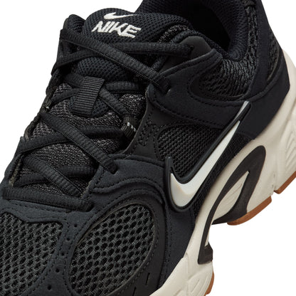 Nike Womens V5 Rnr - Black/Gum by Denim Exchange