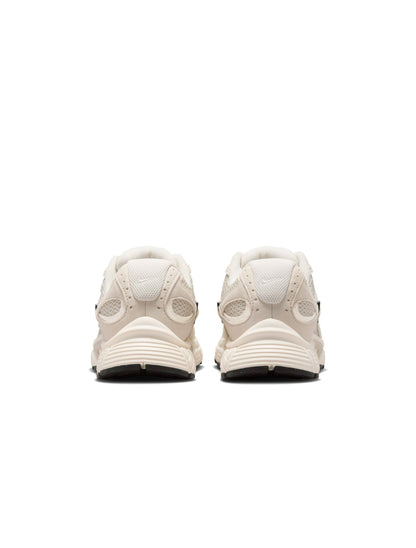 Nike Womens V5 RNR - Light Orewood Brown by Denim Exchange