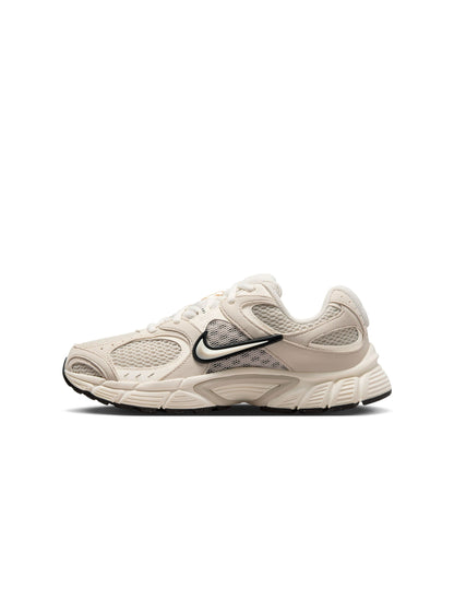 Nike Womens V5 RNR - Light Orewood Brown by Denim Exchange