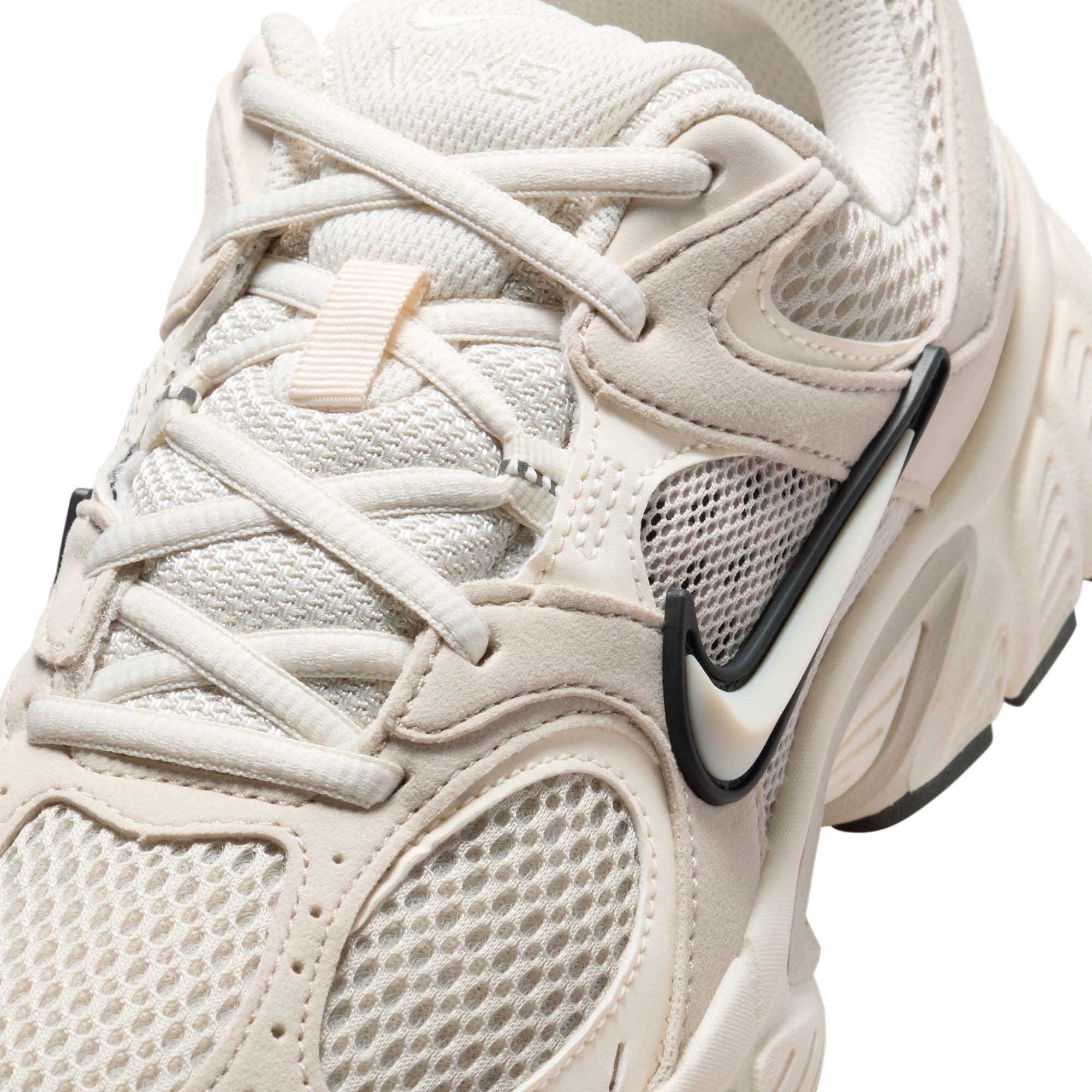 Nike Womens V5 RNR - Light Orewood Brown by Denim Exchange