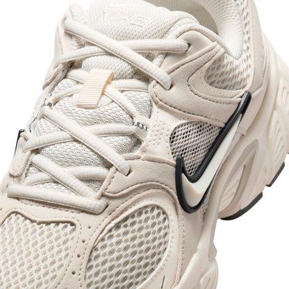 Nike Womens V5 RNR - Light Orewood Brown by Denim Exchange