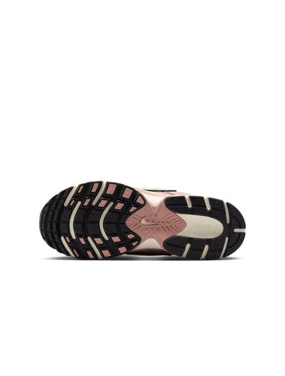 Nike Womens V5 RNR - Particle Pink by Denim Exchange