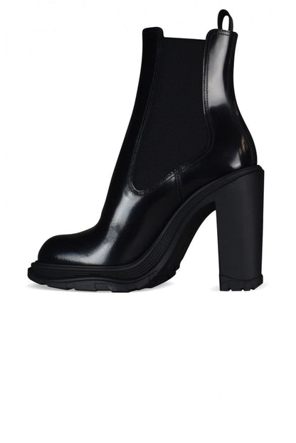 Alexander Mcqueen Women Tread Chelsea Boots by Luosophy