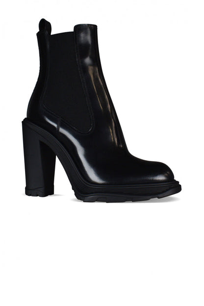 Alexander Mcqueen Women Tread Chelsea Boots by Luosophy