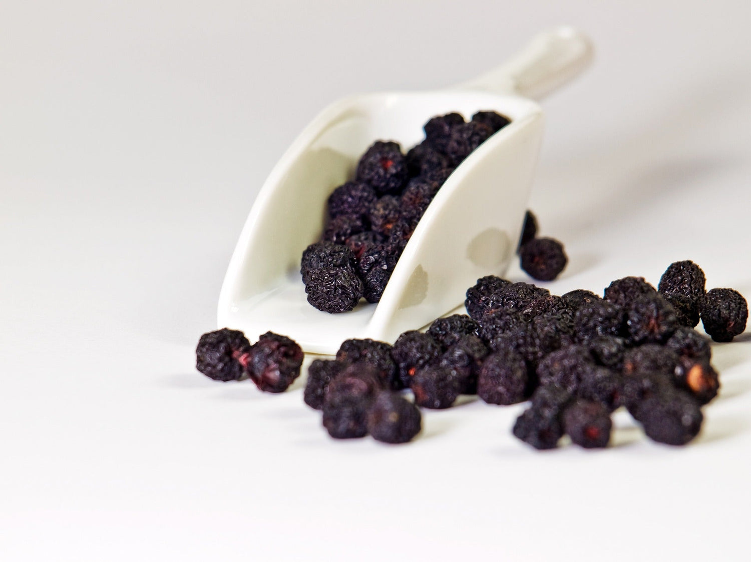 Aronia Berries, Organic by Country Life Natural Foods