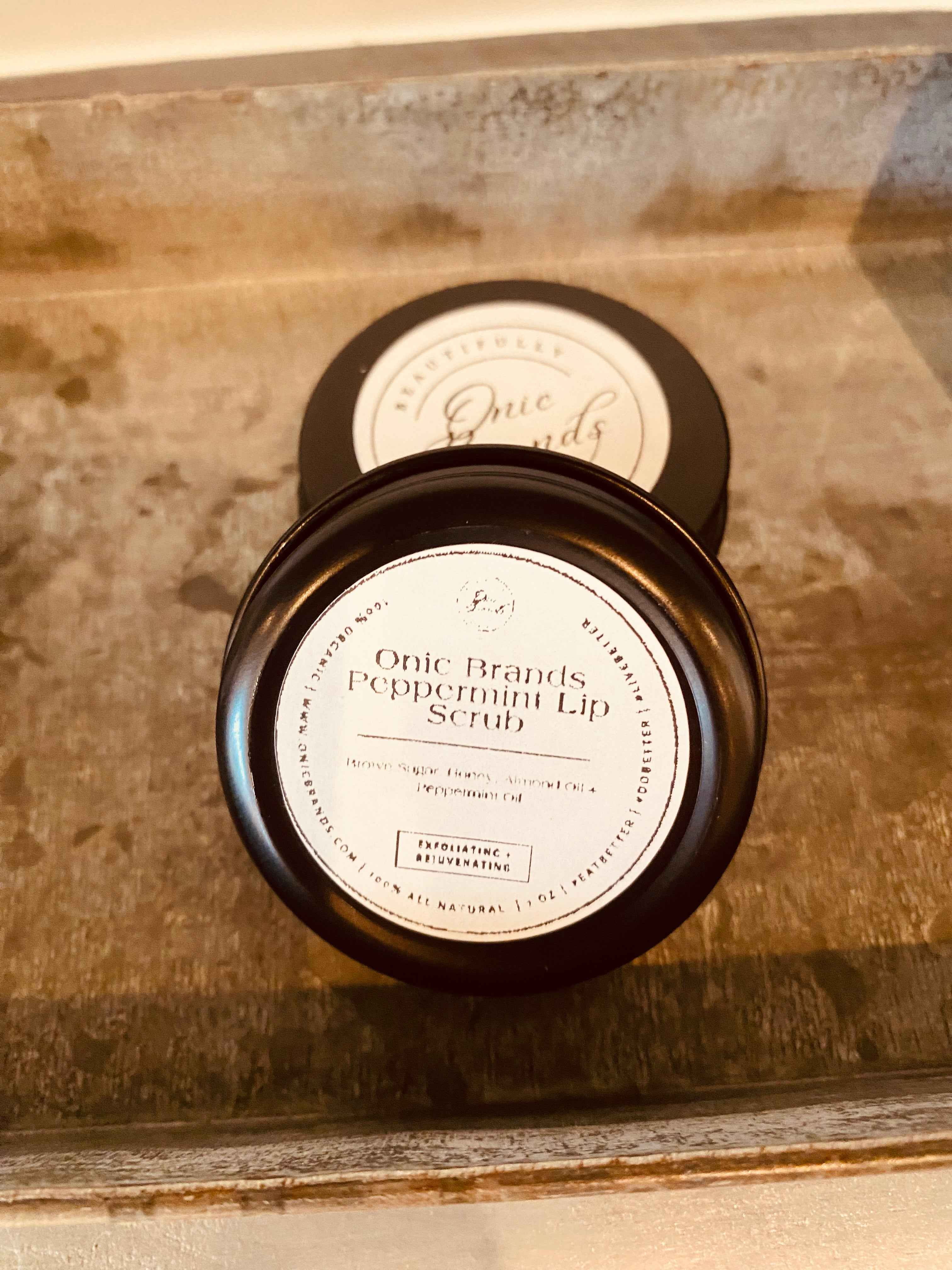 Onic Brands Lip Scrub