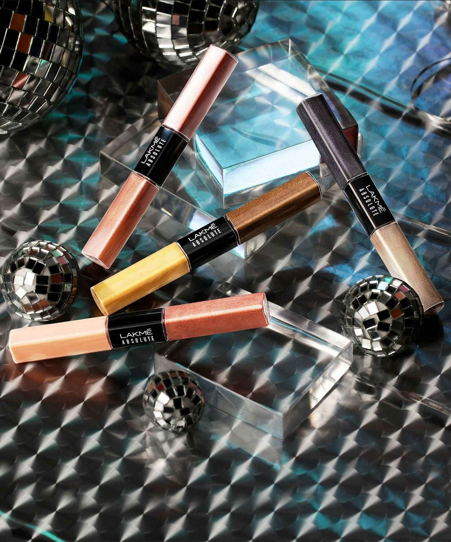 Lakme Absolute Explore Liquid Eye Shadow - Blackstar Gold &amp; Karat Gold