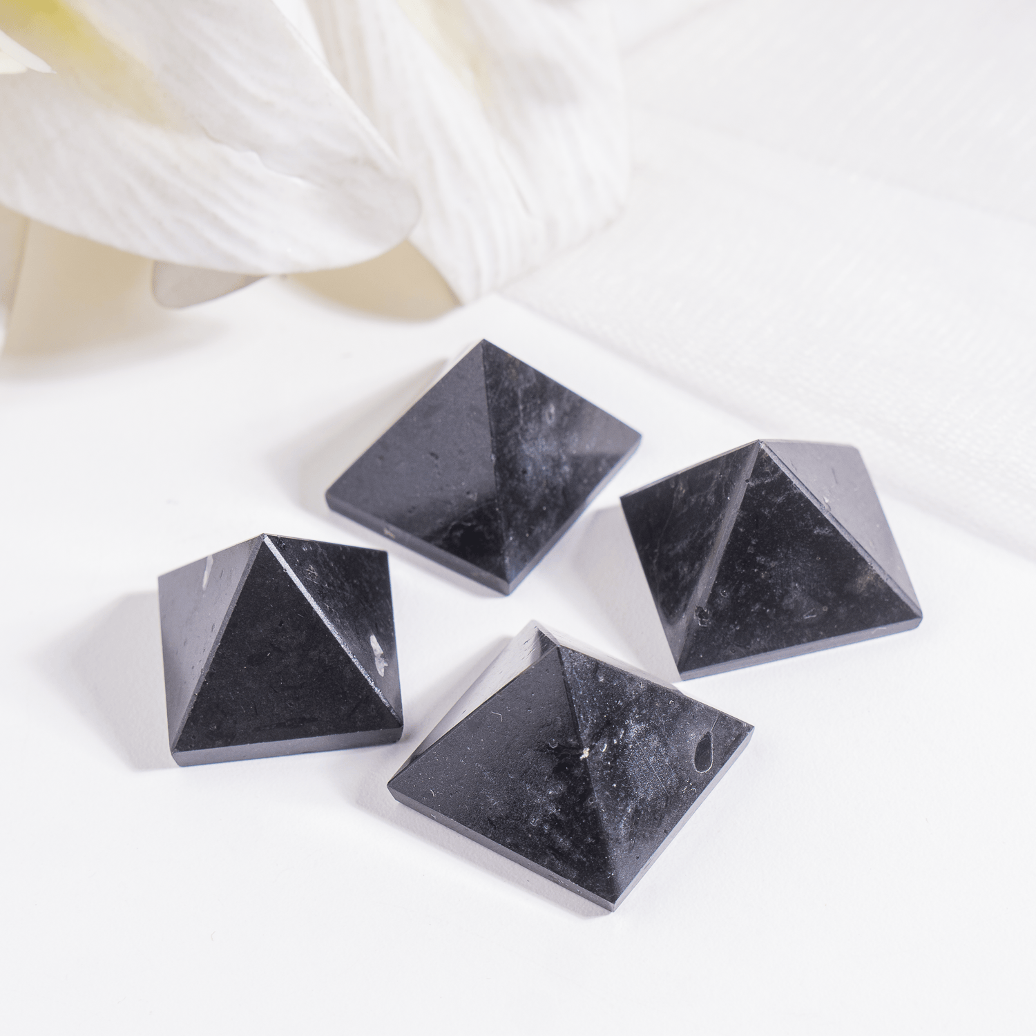 Black Tourmaline Pyramids (Promote Courage and Self-Confidence)
