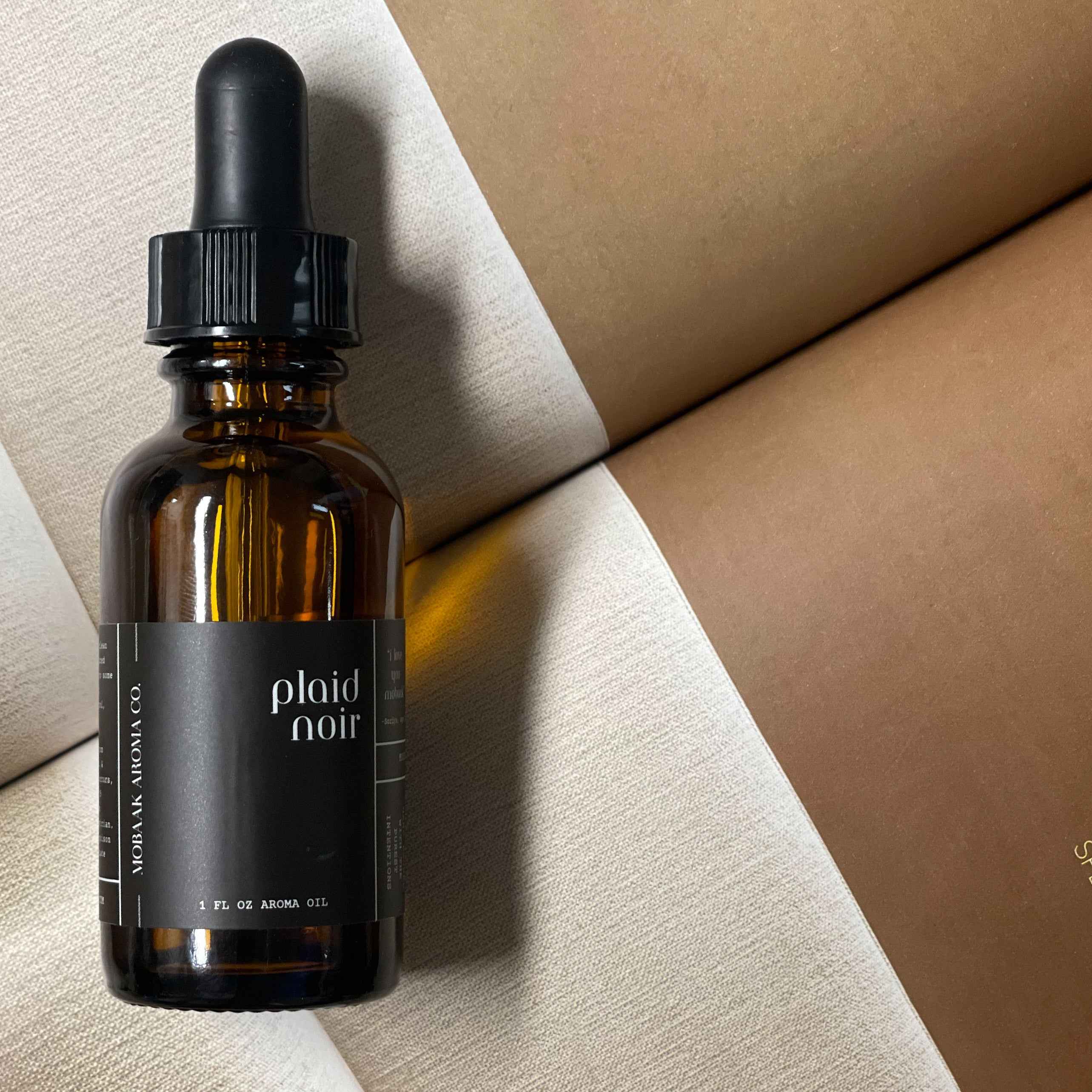 Plaid Noir Aroma Oil