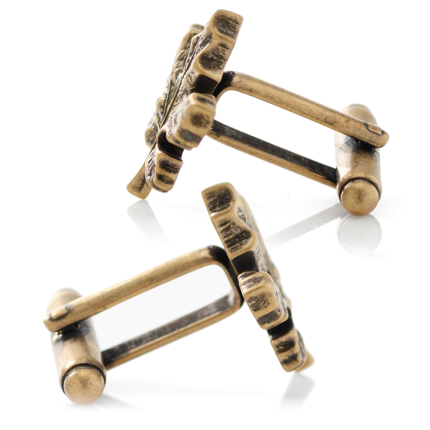 Maple Leaf 3D Cufflinks by Cufflinks.com
