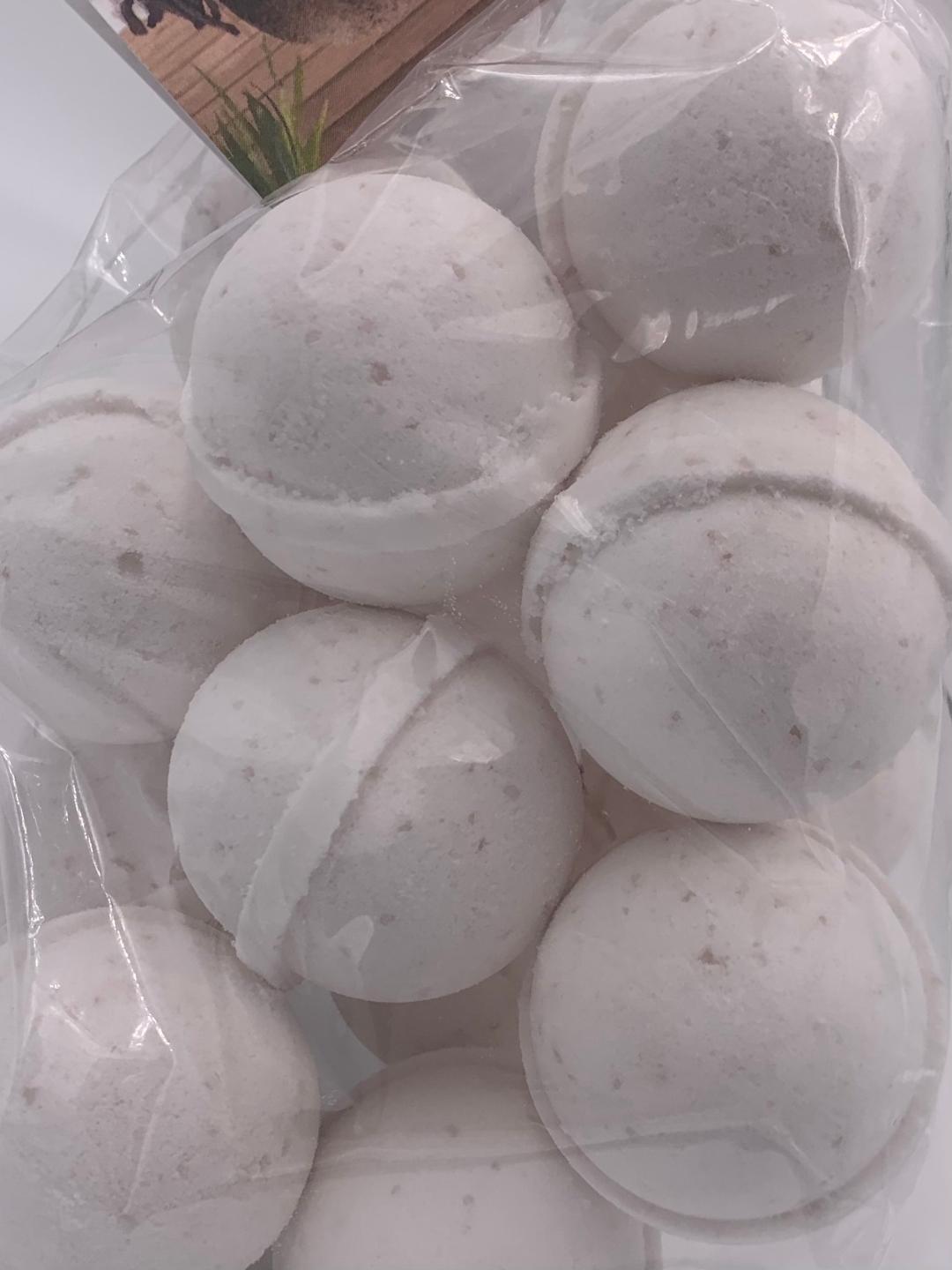 14 bath bombs 1 oz each (Coconut Vanilla) great for dry skin, ultra-moisturizing by Spa Pure