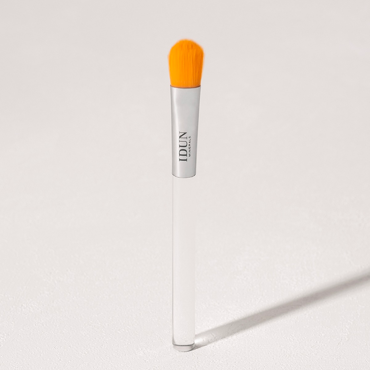 CONCEALER BRUSH - DestGlow