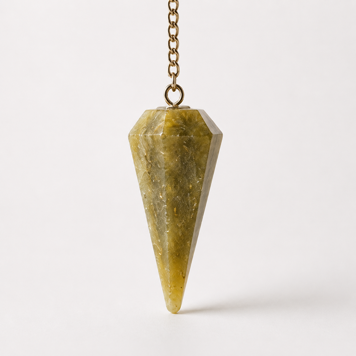 Green Aventurine Pendulum (Cleansing and Stress Relief)