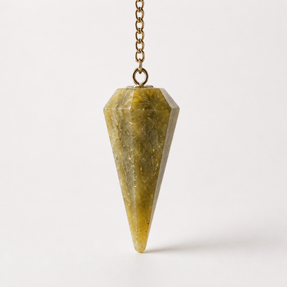 Green Aventurine Pendulum (Cleansing and Stress Relief)