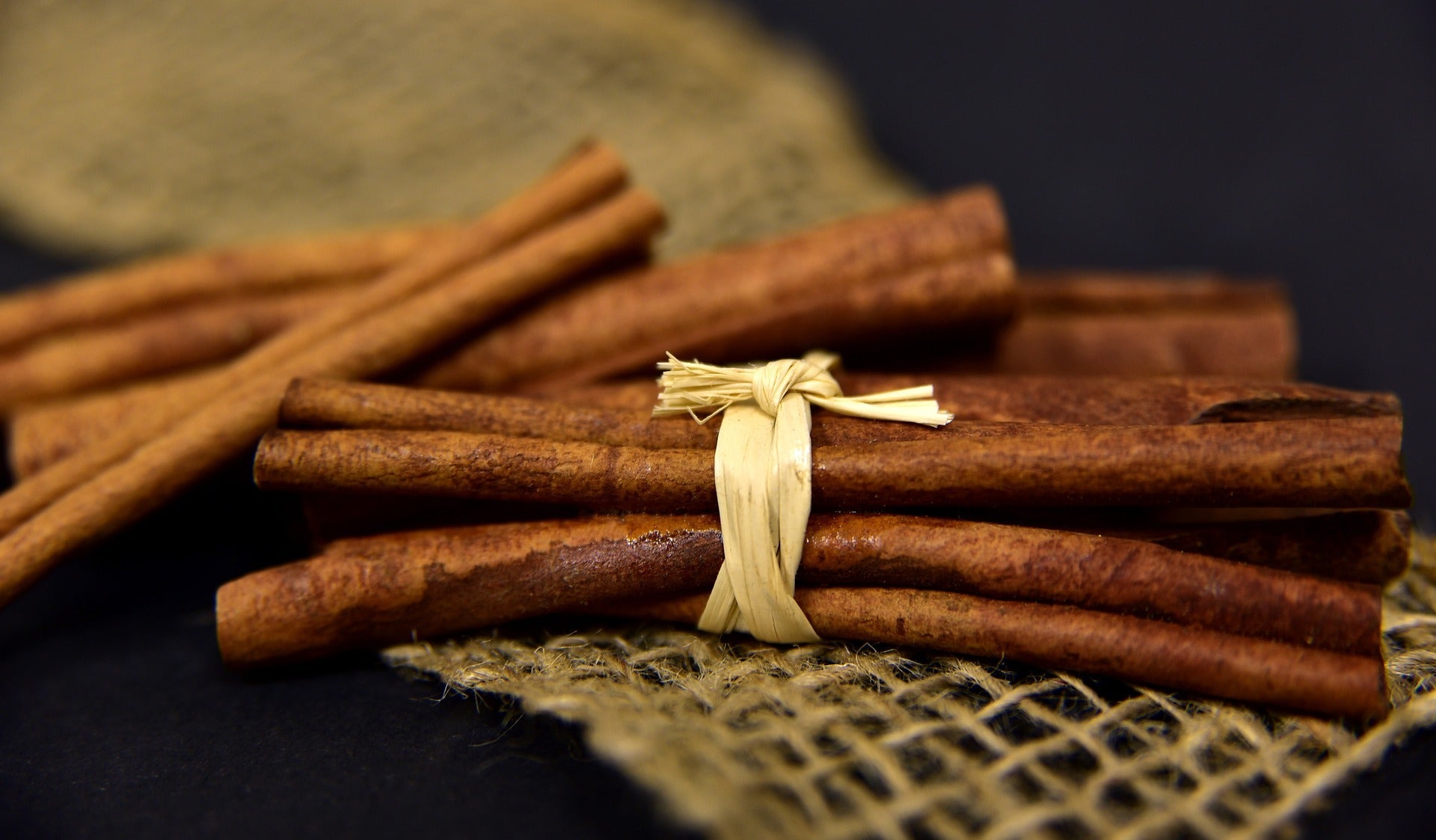 Cinnamon Powder, Vietnamese, Organic by Country Life Natural Foods