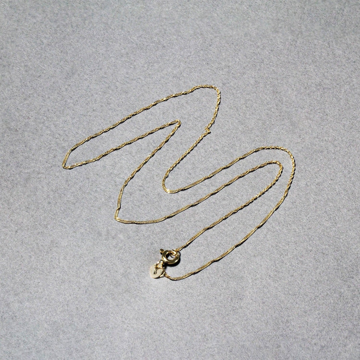 14k Yellow Gold Singapore Chain 0.8mm (0.81 mm) - DestGlow