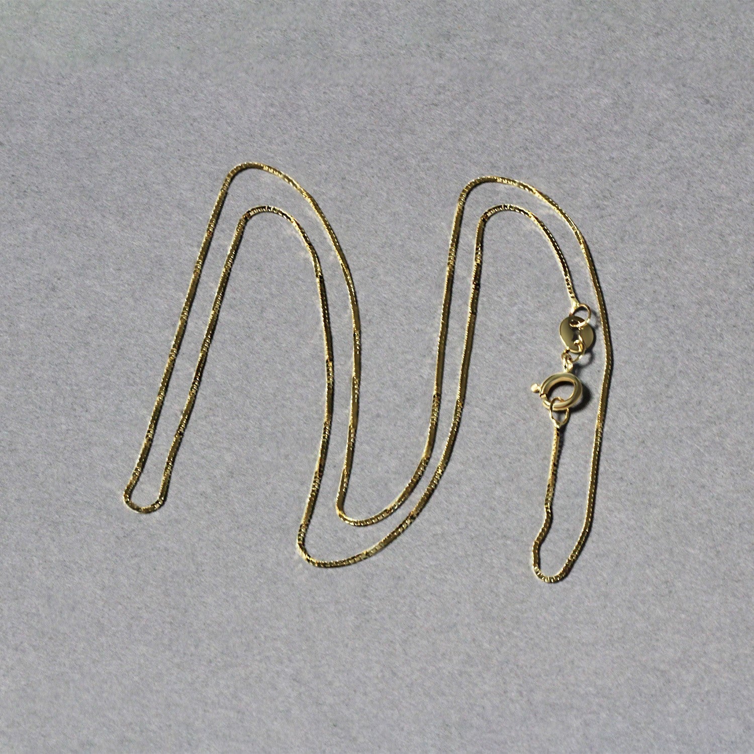 10k Yellow Gold Classic Box Chain (0.60 mm)  DestGlow