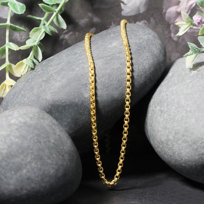 2.4mm 14k Yellow Gold Round Box Chain by Bids.com