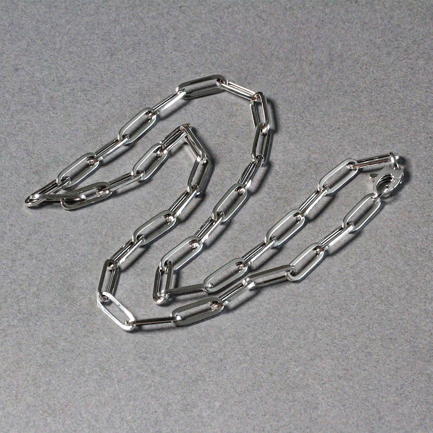 14k White Gold Bold Paperclip Chain (4.2 mm) by Bids.com