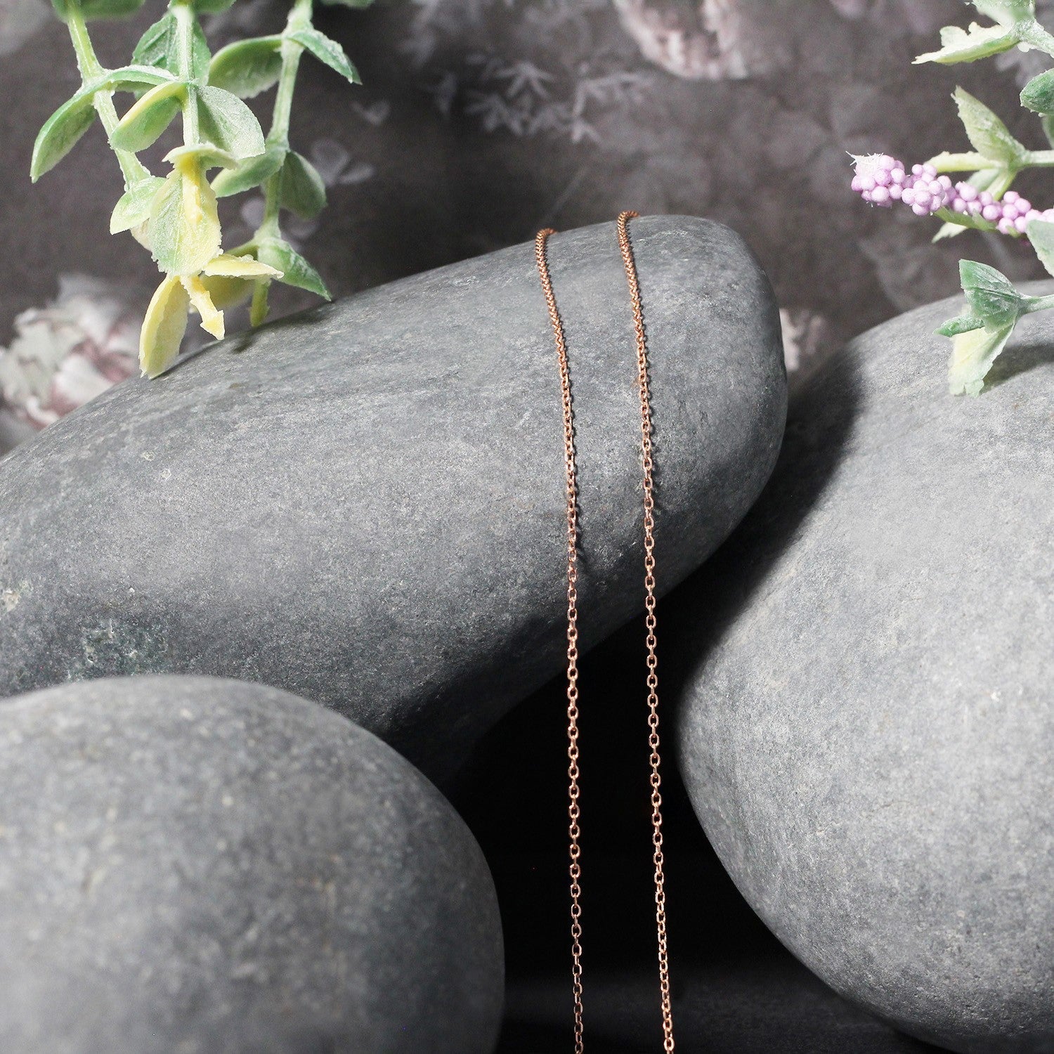 18k Rose Gold Diamond Cut Cable Link Chain (0.75 mm) by Bids.com