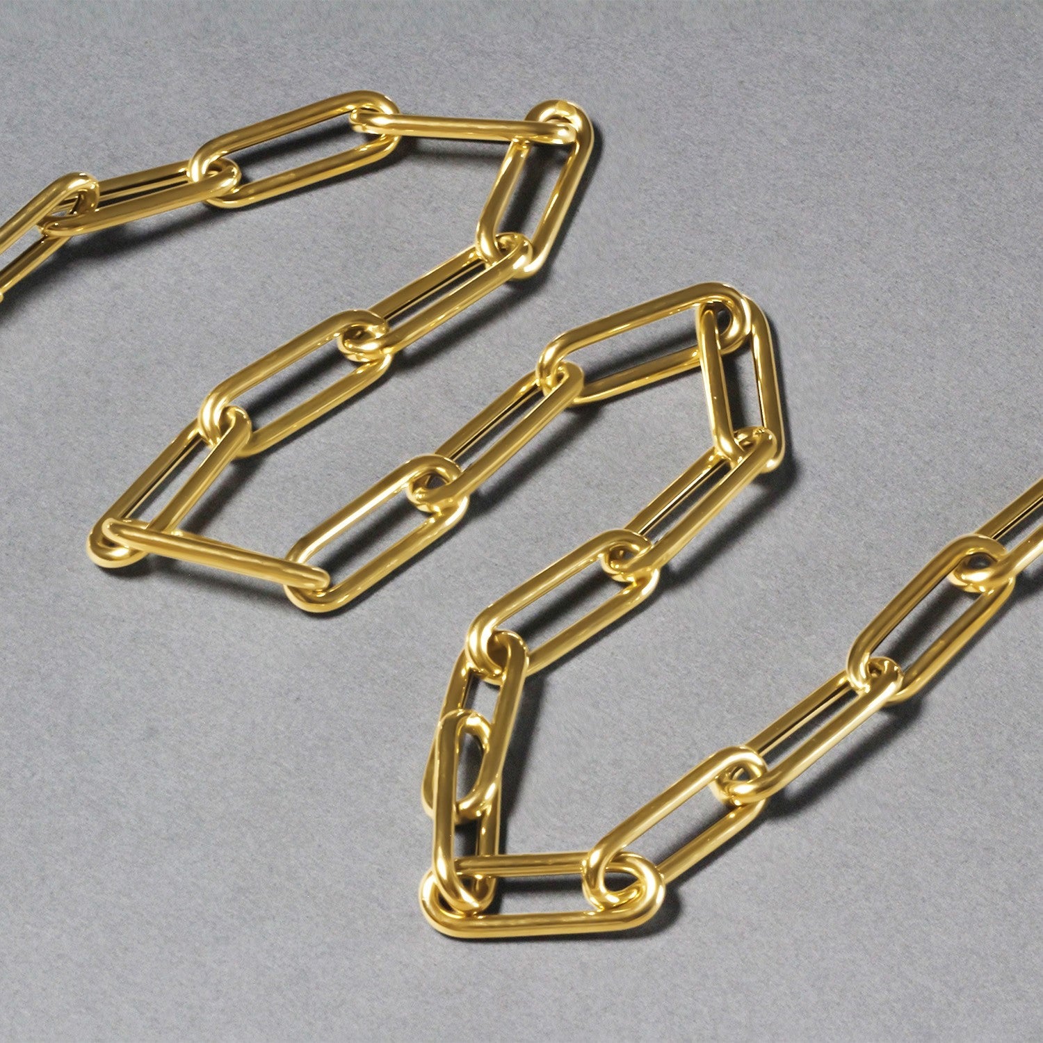 14k Yellow Gold Rounded Paperclip Chain Necklace by Bids.com