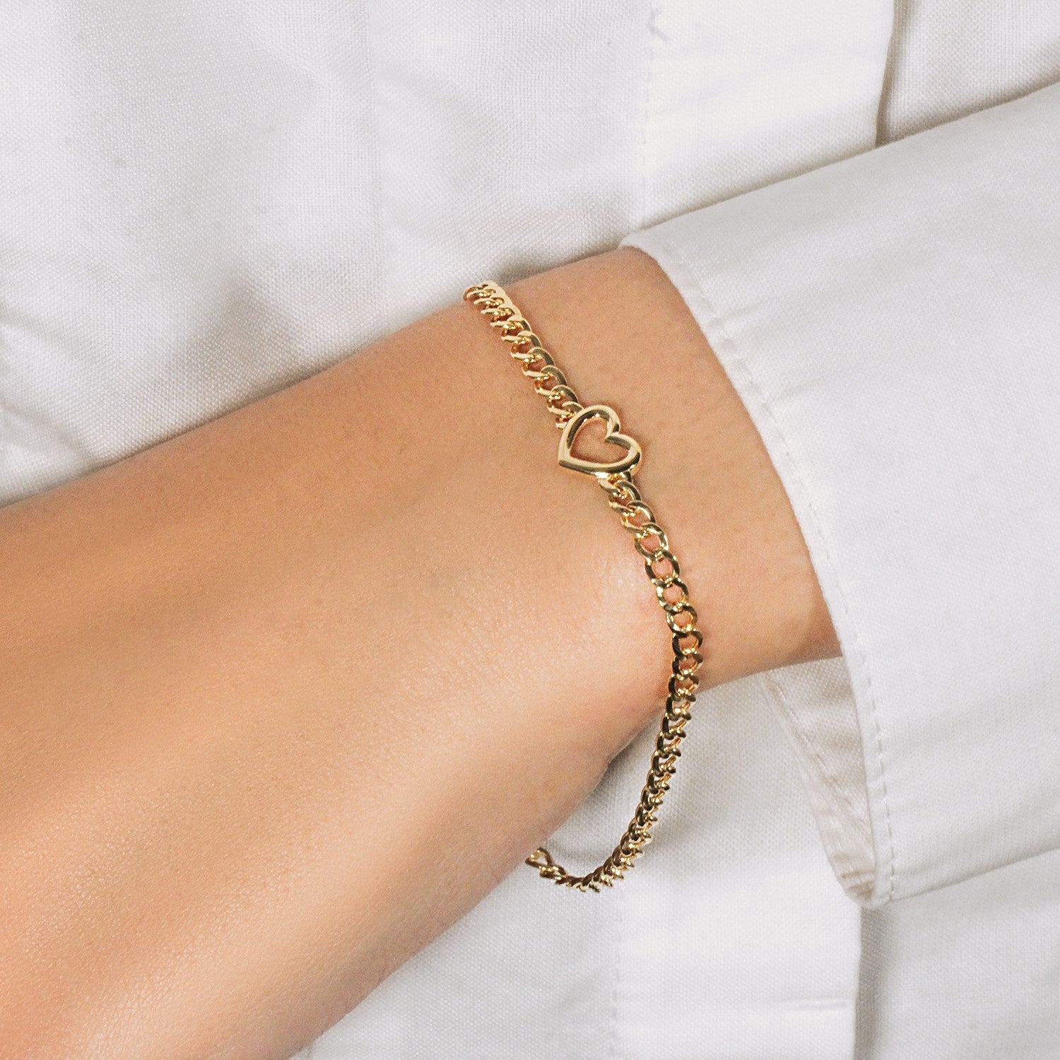 14k Yellow Gold 7 inch Curb Chain Bracelet with Heart - DestGlow