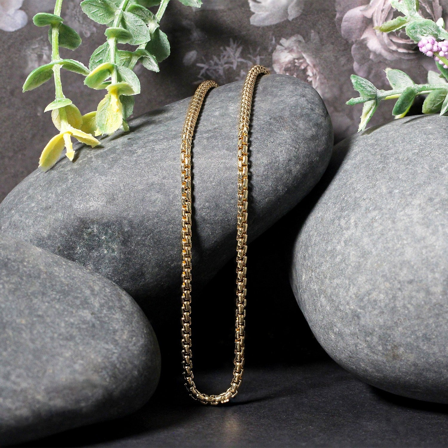 14k Yellow Gold Solid Round Box Chain 2.5 mm by Bids.com